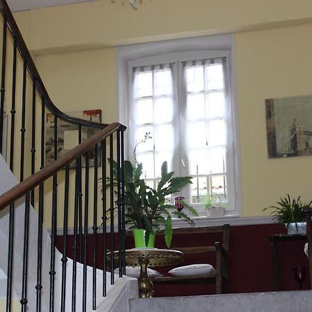 Chateau De Bourrassol Bed & Breakfast Menetrol Ngoại thất bức ảnh