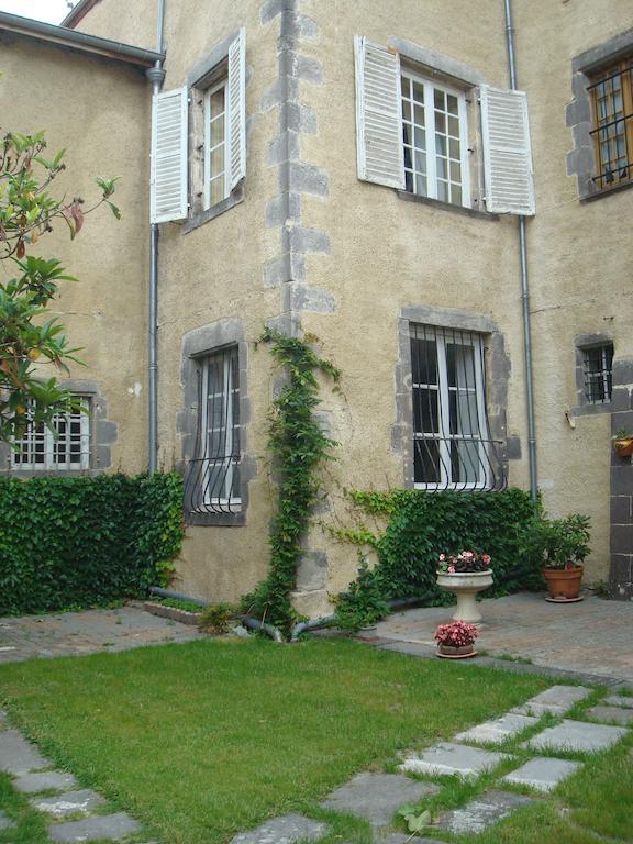 Chateau De Bourrassol Bed & Breakfast Menetrol Ngoại thất bức ảnh